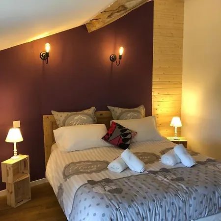 Le Nid De L'ain Bed & Breakfast *